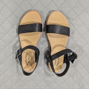 KORK-EASE Leather Black and Tan Sandals Size 6M
